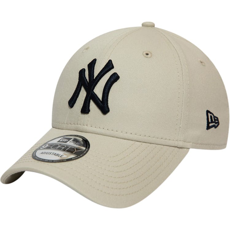New Era 9FORTY League Essential New York Yankees Cap