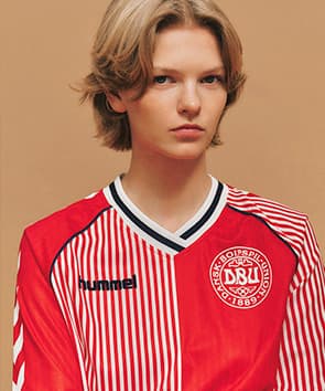 Genoptrykning af landsholdstrøjer fra 80’erne - karrusel billede