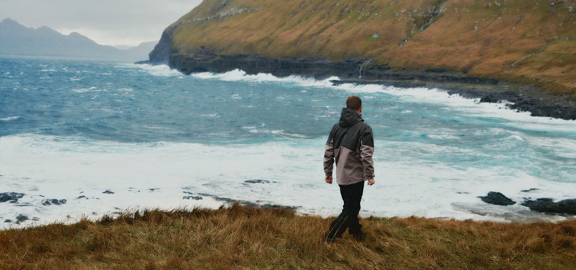 Skaljakken - vælg den rigtige til dit outdoor-eventyr